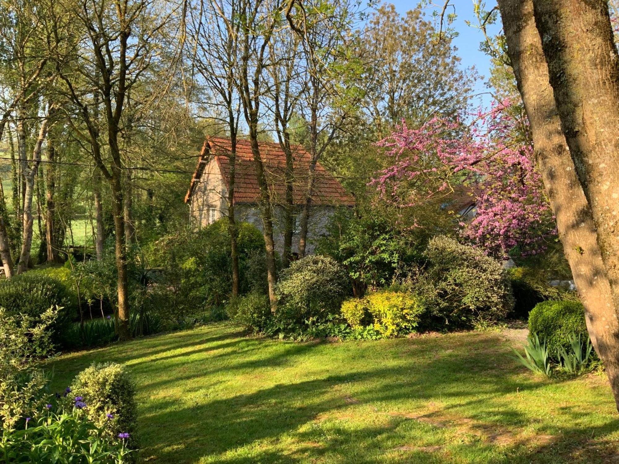 Le Moulin De La Castellerie Bed and Breakfast Moon-sur-Elle Buitenkant foto
