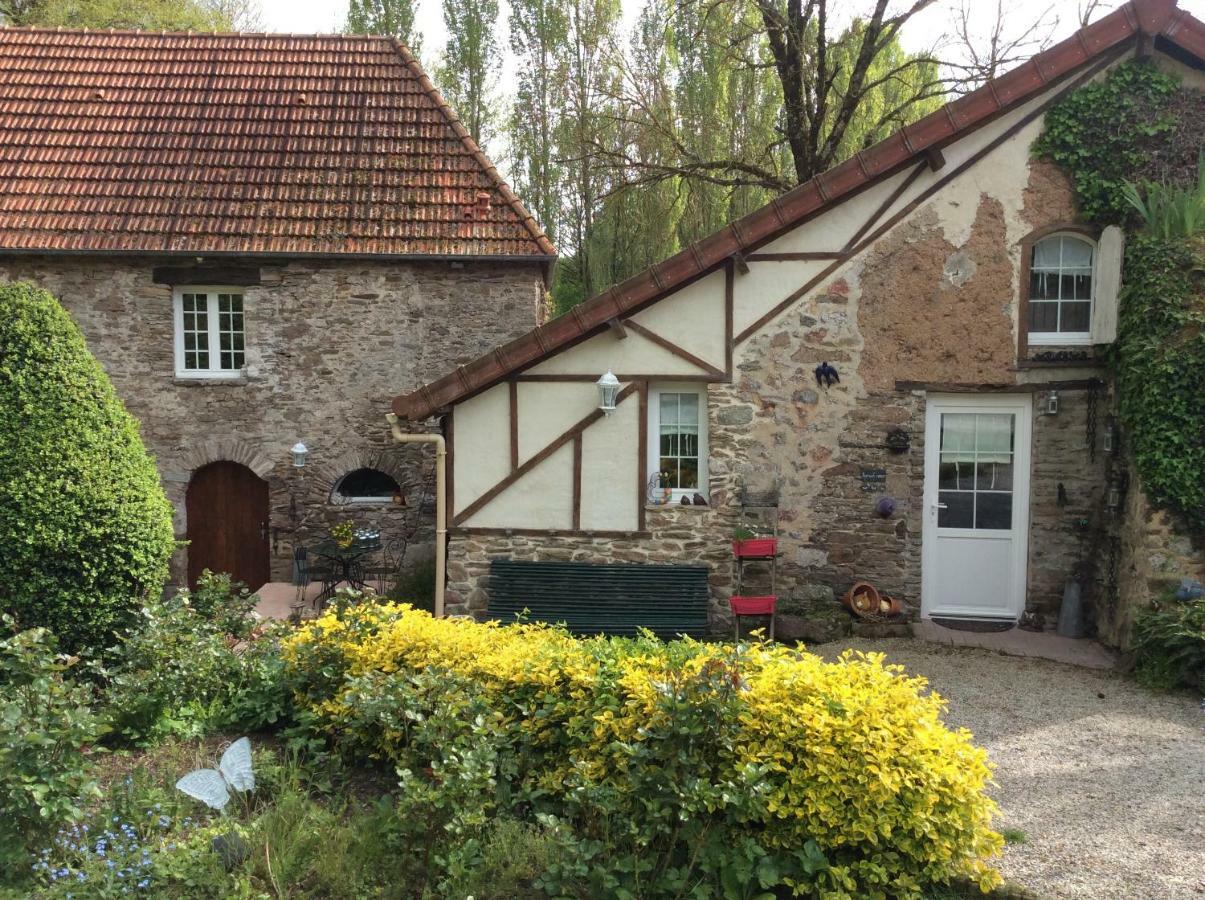 Le Moulin De La Castellerie Bed and Breakfast Moon-sur-Elle Buitenkant foto