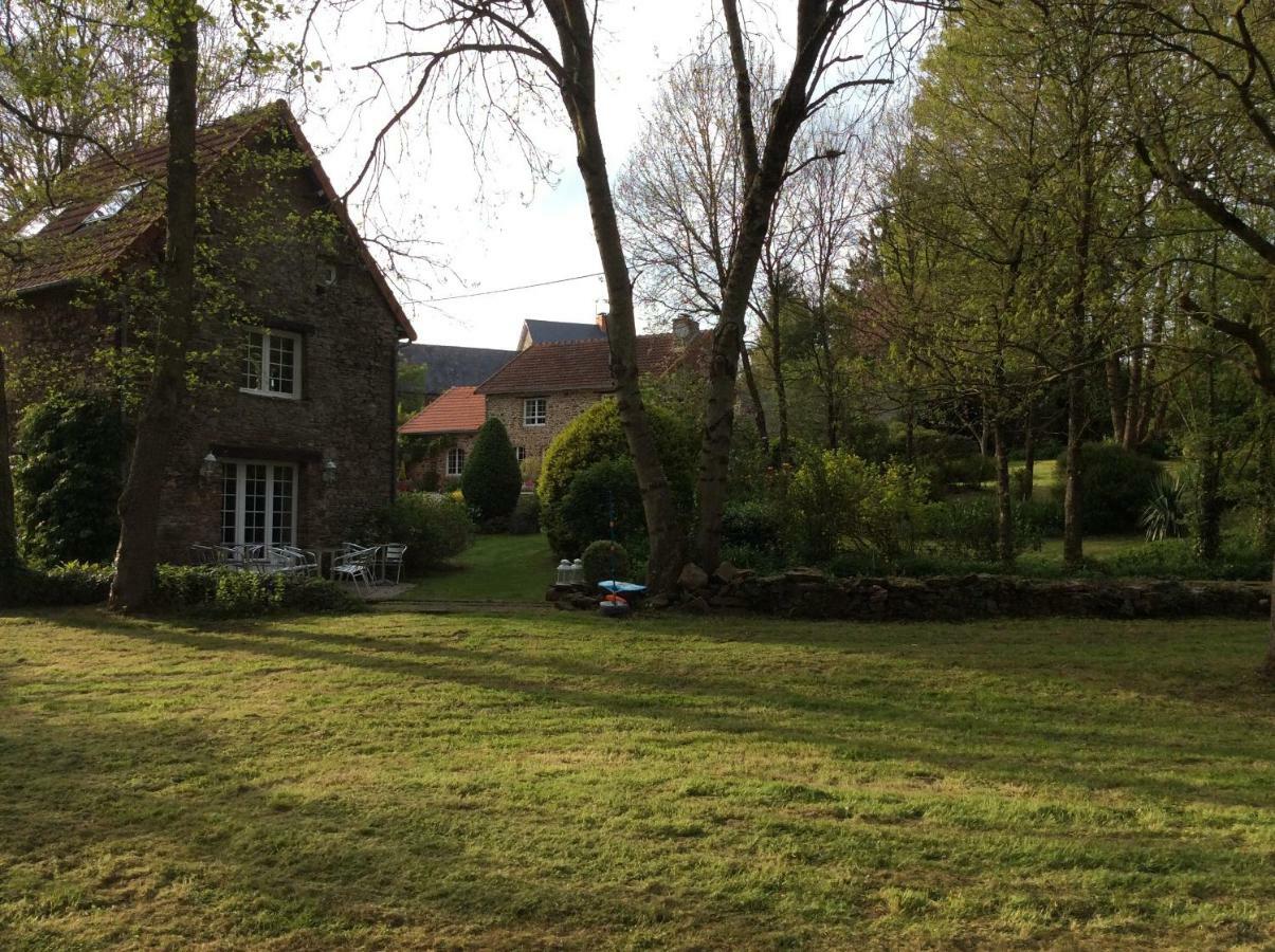 Le Moulin De La Castellerie Bed and Breakfast Moon-sur-Elle Buitenkant foto