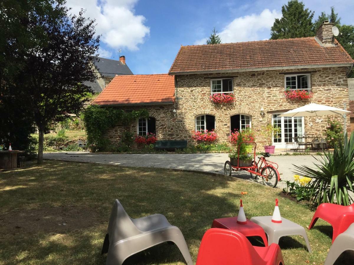 Le Moulin De La Castellerie Bed and Breakfast Moon-sur-Elle Buitenkant foto
