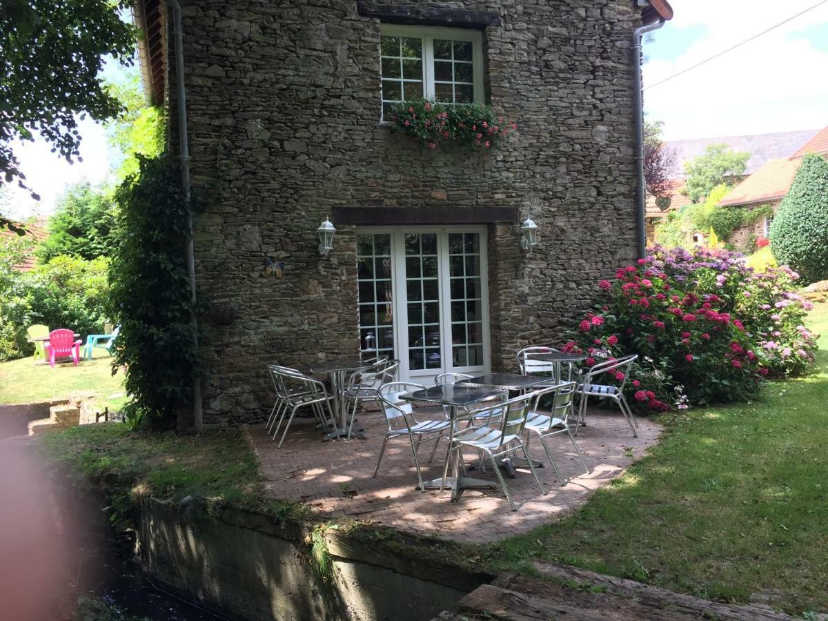 Le Moulin De La Castellerie Bed and Breakfast Moon-sur-Elle Buitenkant foto