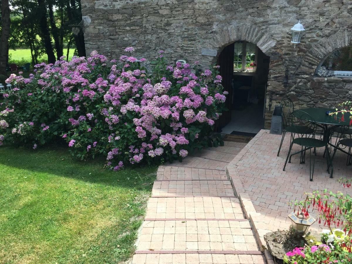 Le Moulin De La Castellerie Bed and Breakfast Moon-sur-Elle Buitenkant foto